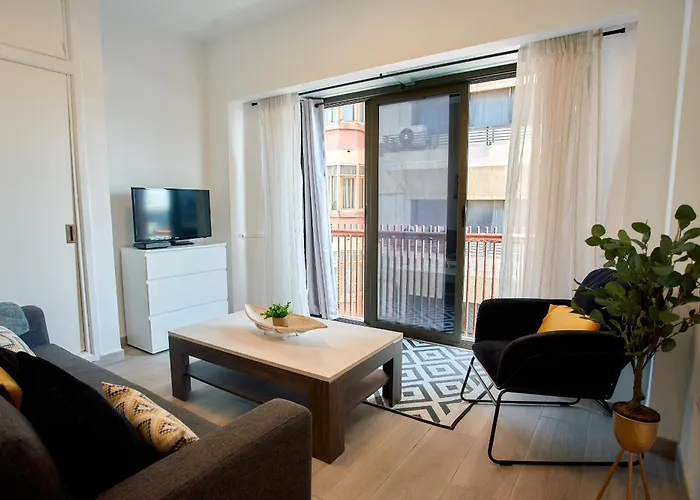 Urban Flat In Santa Catalina - 4 Min Walk To