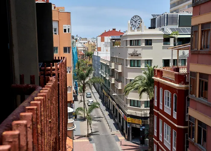 Urban Flat In Santa Catalina - 4 Min Walk To