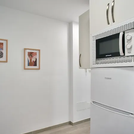 Urban Flat In Santa Catalina - 4 Min Walk To Appartement *