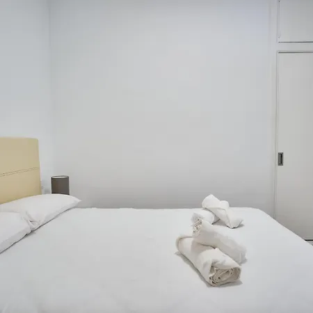 Urban Flat In Santa Catalina - 4 Min Walk To