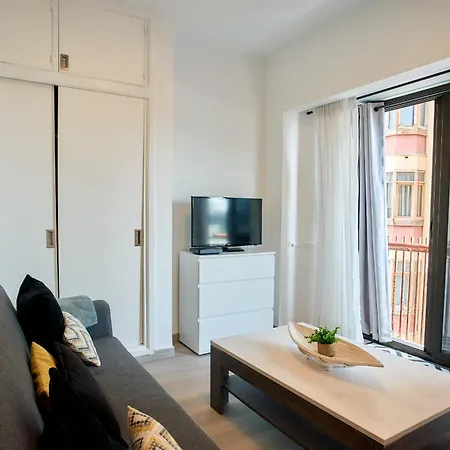 Apartment Urban Flat In Santa Catalina - 4 Min Walk To