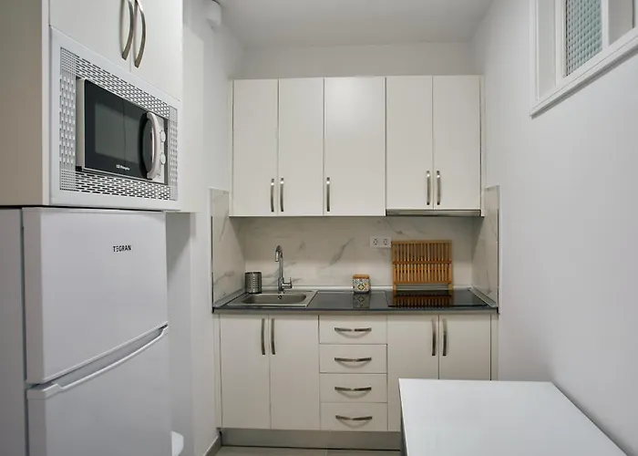 Urban Flat In Santa Catalina - 4 Min Walk To