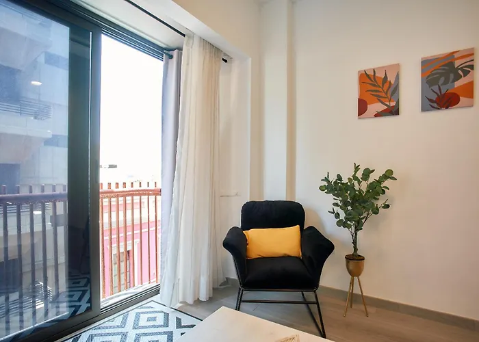 Urban Flat In Santa Catalina - 4 Min Walk To