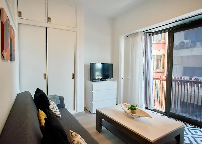 Apartamento Urban Flat In Santa Catalina - 4 Min Walk To